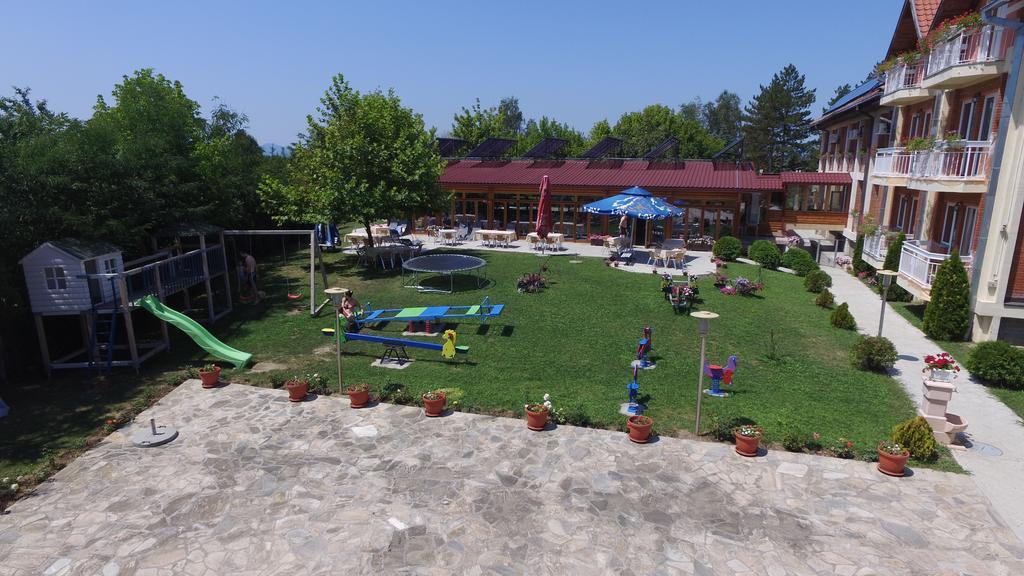 Hotel Ravni Gaj Knic Εξωτερικό φωτογραφία